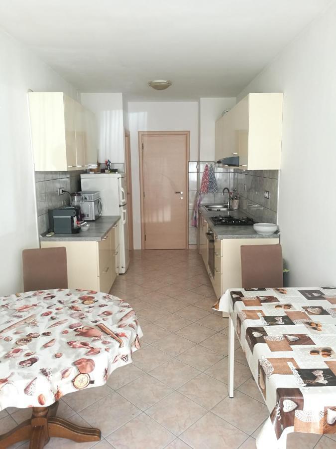Nice And Cozy Two Single Bed Room Split Dış mekan fotoğraf